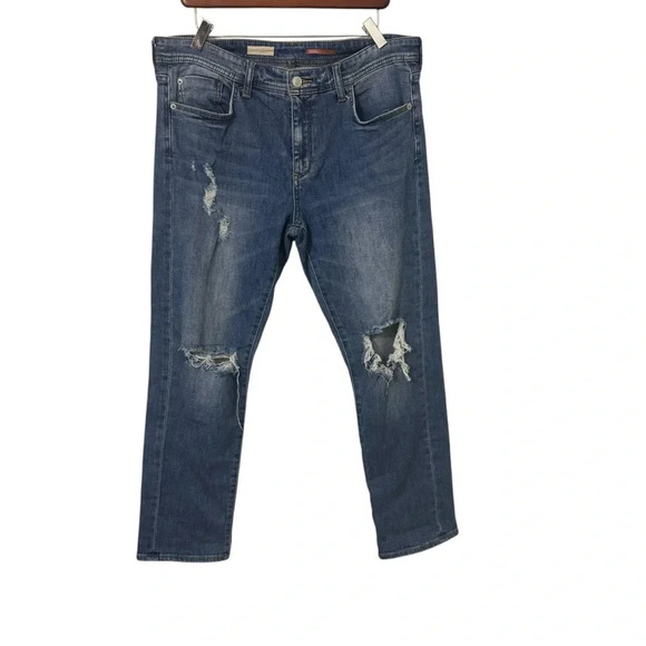 Pilcro Slim Boyfriend Crop Anthropologie Distressed Medium Wash Jean Size 30 - Picture 1 of 7